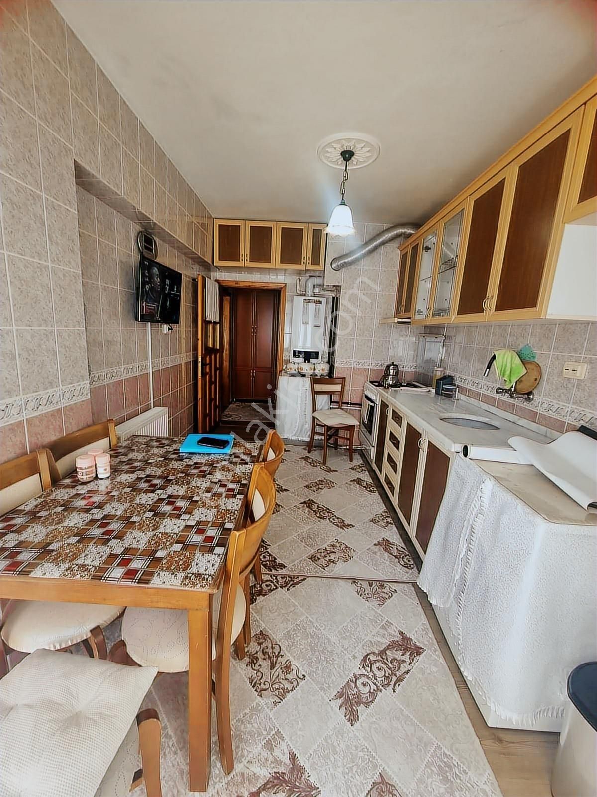 Mehmet Akif Ersoy Lisesi Karşısı 3.kat Ön Cephe Ful Yapılı 3+1 - Görsel 8