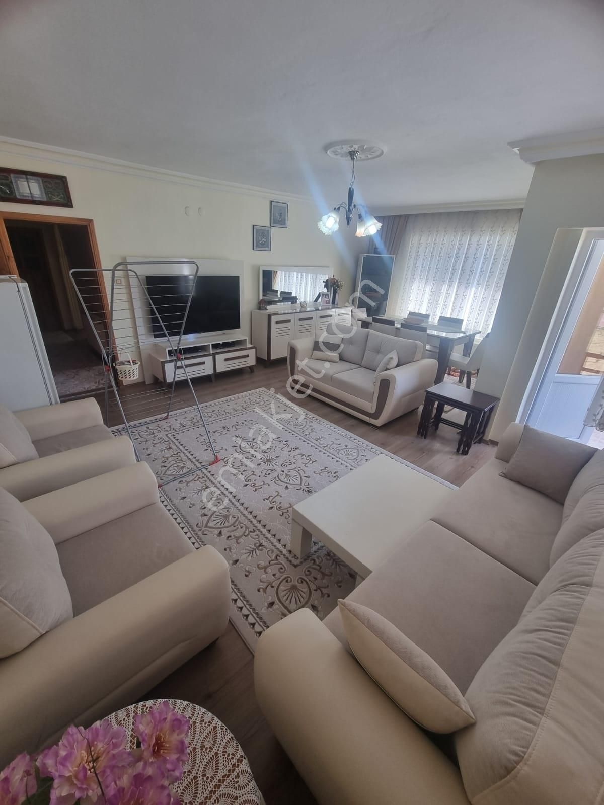 Mehmet Akif Ersoy Lisesi Karşısı 3.kat Ön Cephe Ful Yapılı 3+1