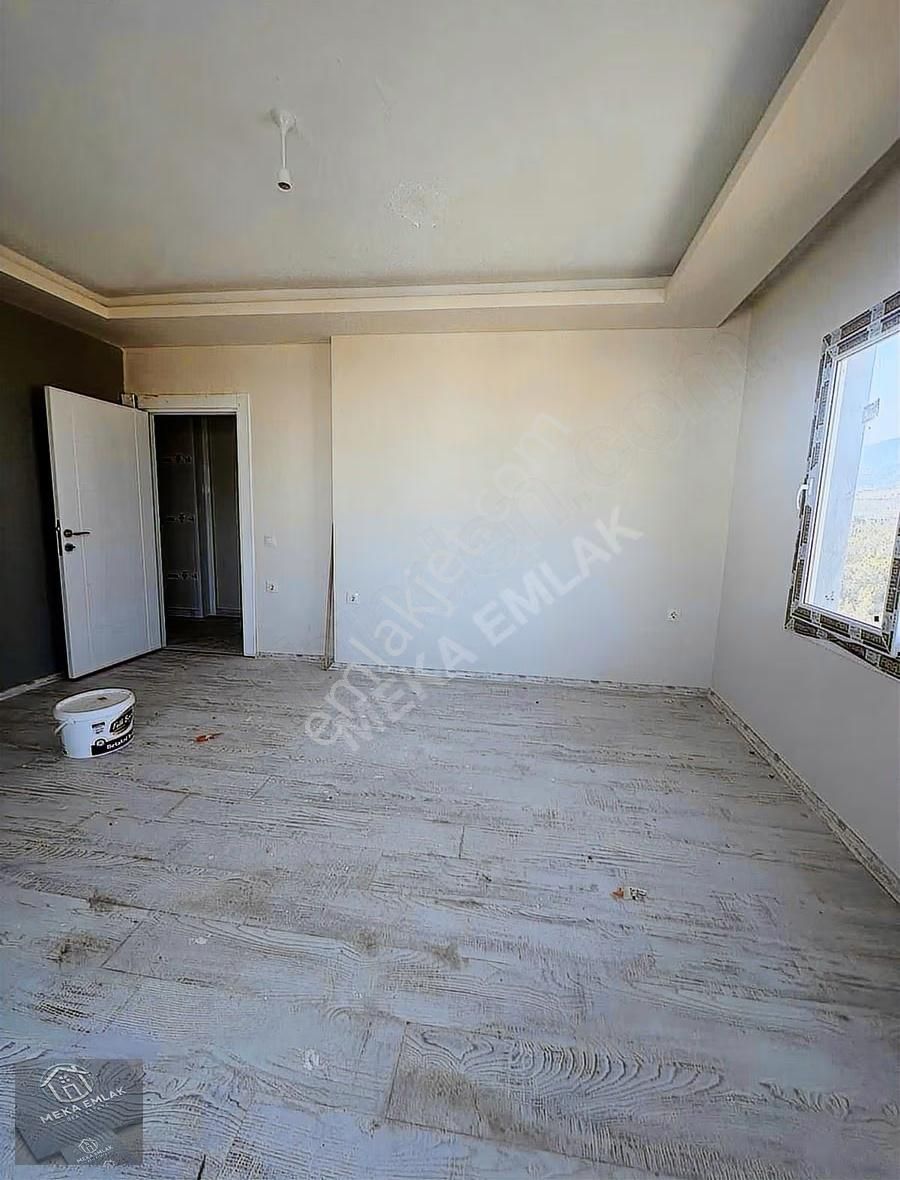 Yeşılovacık'da 3 Cepheli 95m2 2+1 Fırsat Fiyatlı Satılık Daire - Görsel 13