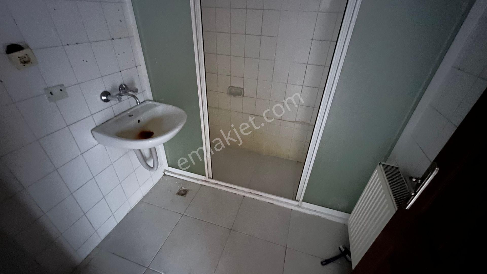 Kent Emlaktan Tuzluçayırda Cadde Üzerinde 1. Katta 3+1 Satılık Daire - Görsel 9