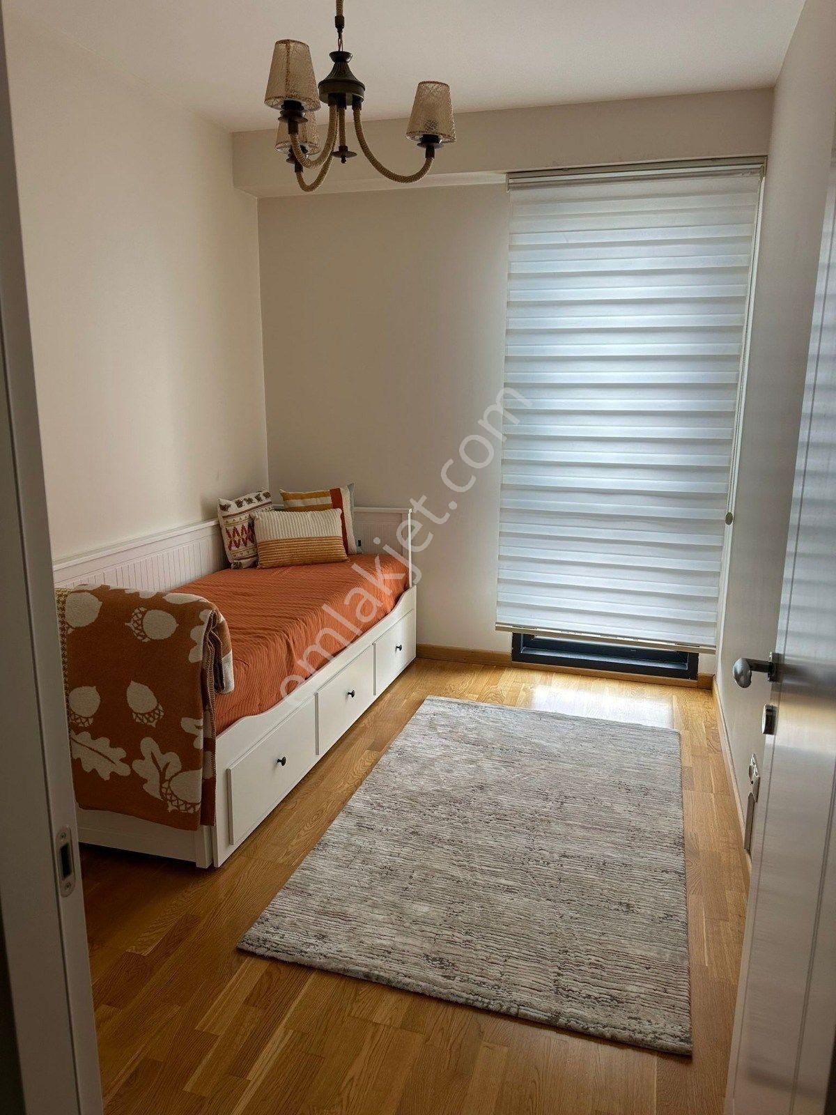 Poyraz'dan Suadiye'de Site İçinde Deniz Manzaralı Havuzlu 2+1 - Görsel 12