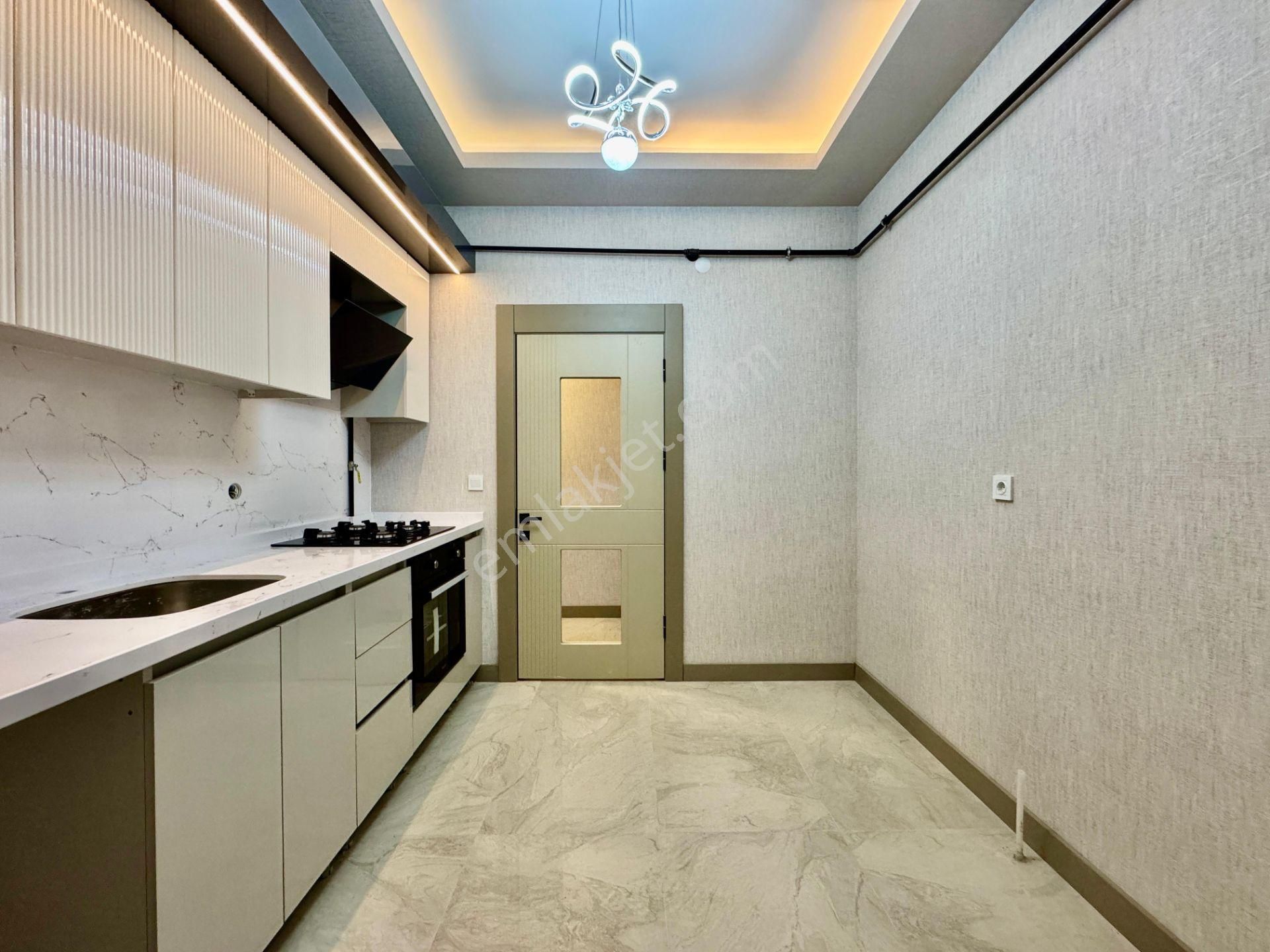 Gökçe Emlak'tan Sarayda Merkezi Konumda Sıfır 2+1 Daire - Görsel 4