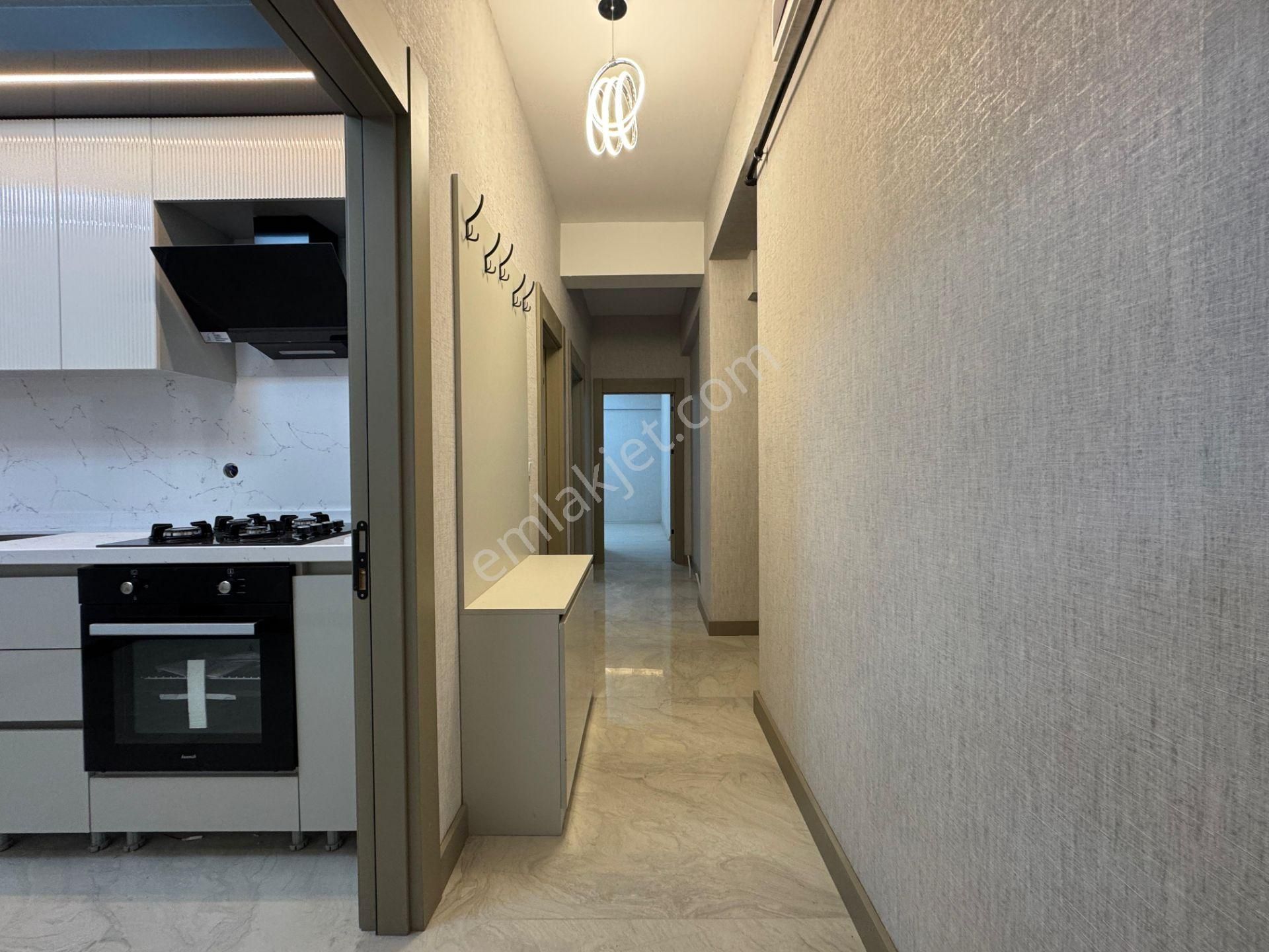 Gökçe Emlak'tan Sarayda Merkezi Konumda Sıfır 2+1 Daire