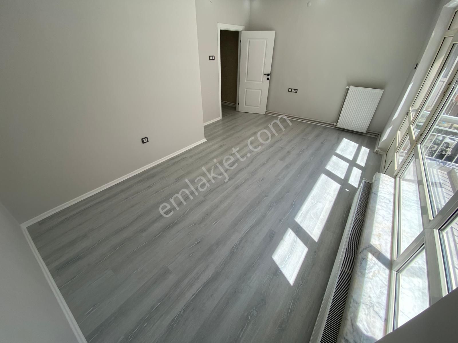 Tepebaşı Mah Gazino Göbekte Bağımsız Katta 3+1 Satılık Daire - Görsel 12