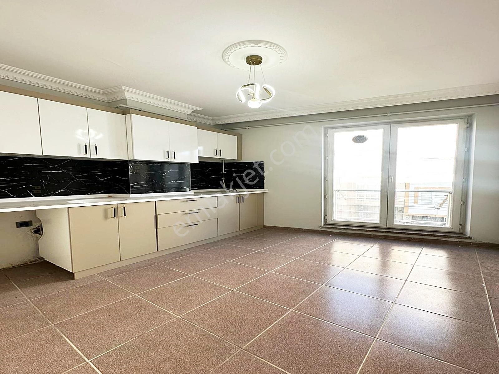 Boss Yapı'dan Cadde Üstü Ulaşamın Dibinde 2+1 110m² Arakat Daire - Görsel 6