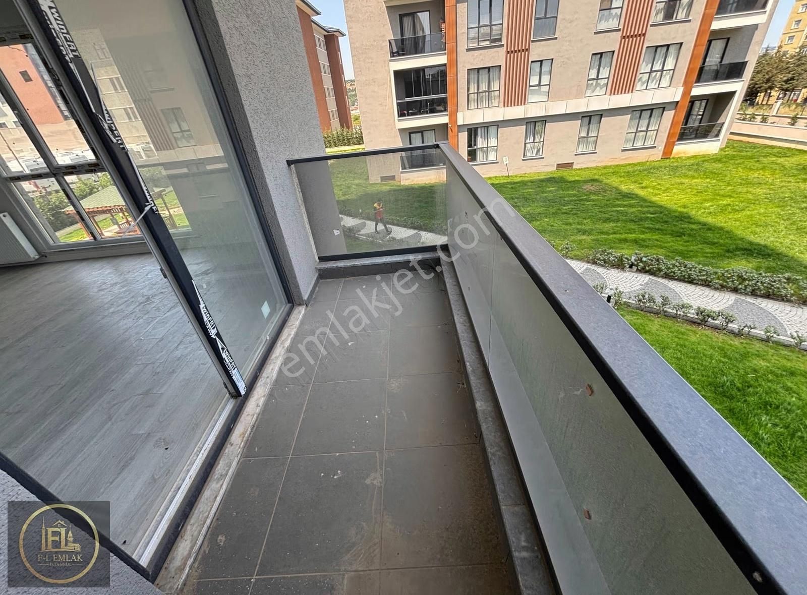 F-l Emlaktan Sancaktepe Blue Garden Sitesi 2+1 Ara Kat - Görsel 21