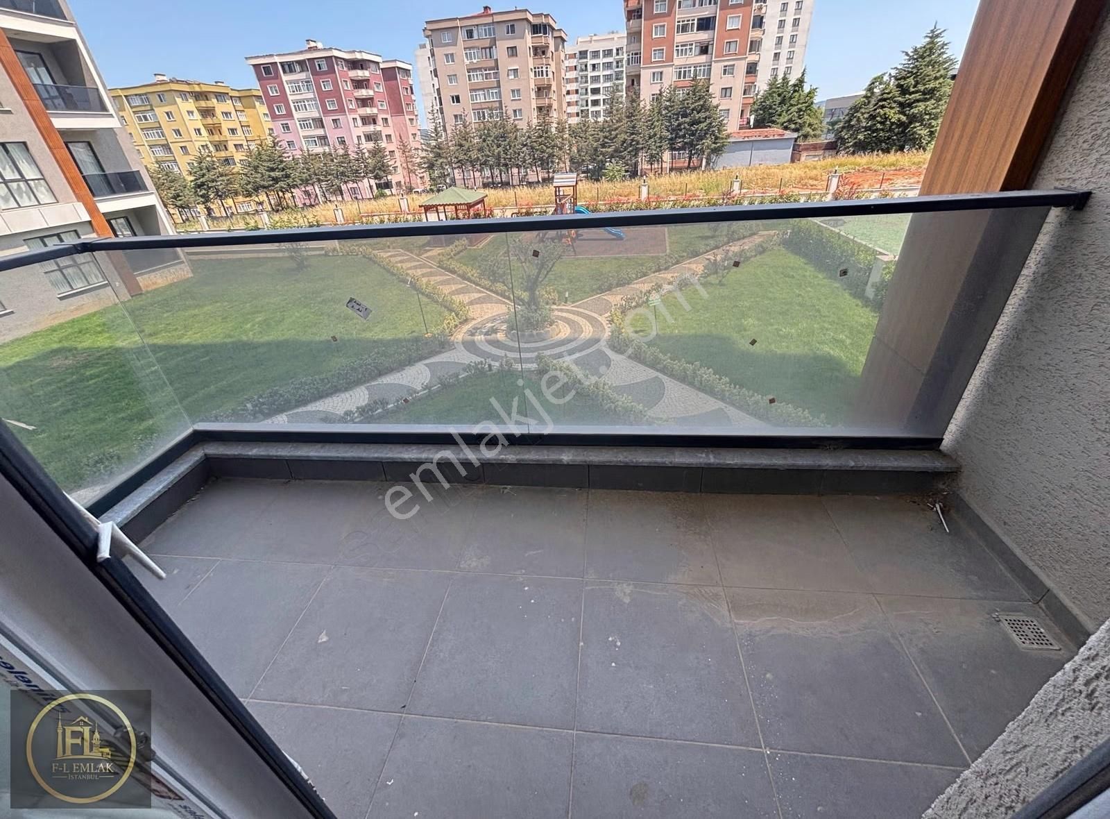 F-l Emlaktan Sancaktepe Blue Garden Sitesi 2+1 Ara Kat - Görsel 25