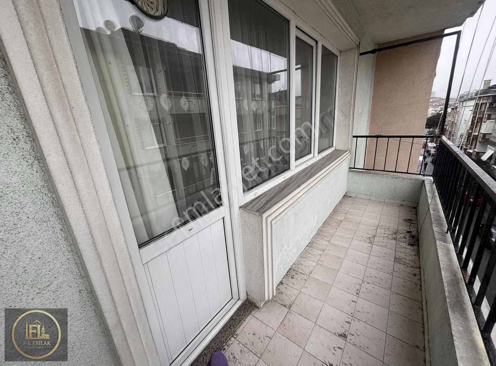 F-l Emlaktan Eşyalı 1+1 Çarşı Metroya 5 Dk - Görsel 21