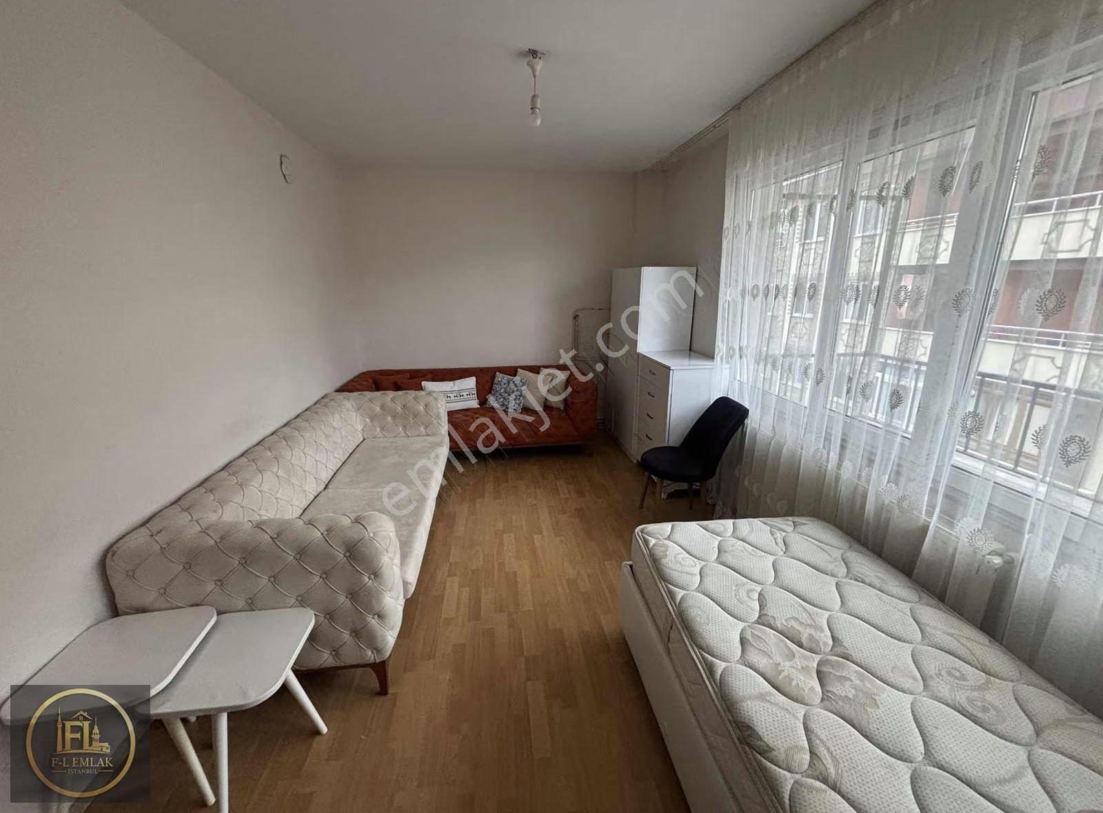 F-l Emlaktan Eşyalı 1+1 Çarşı Metroya 5 Dk - Görsel 18