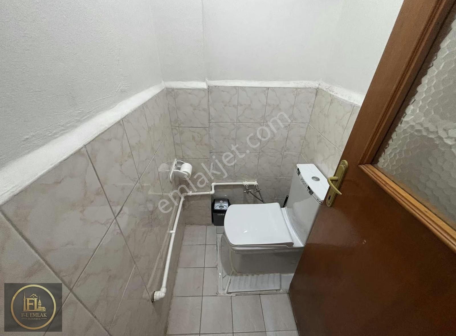 F-l Emlaktan Eşyalı 1+1 Çarşı Metroya 5 Dk - Görsel 33