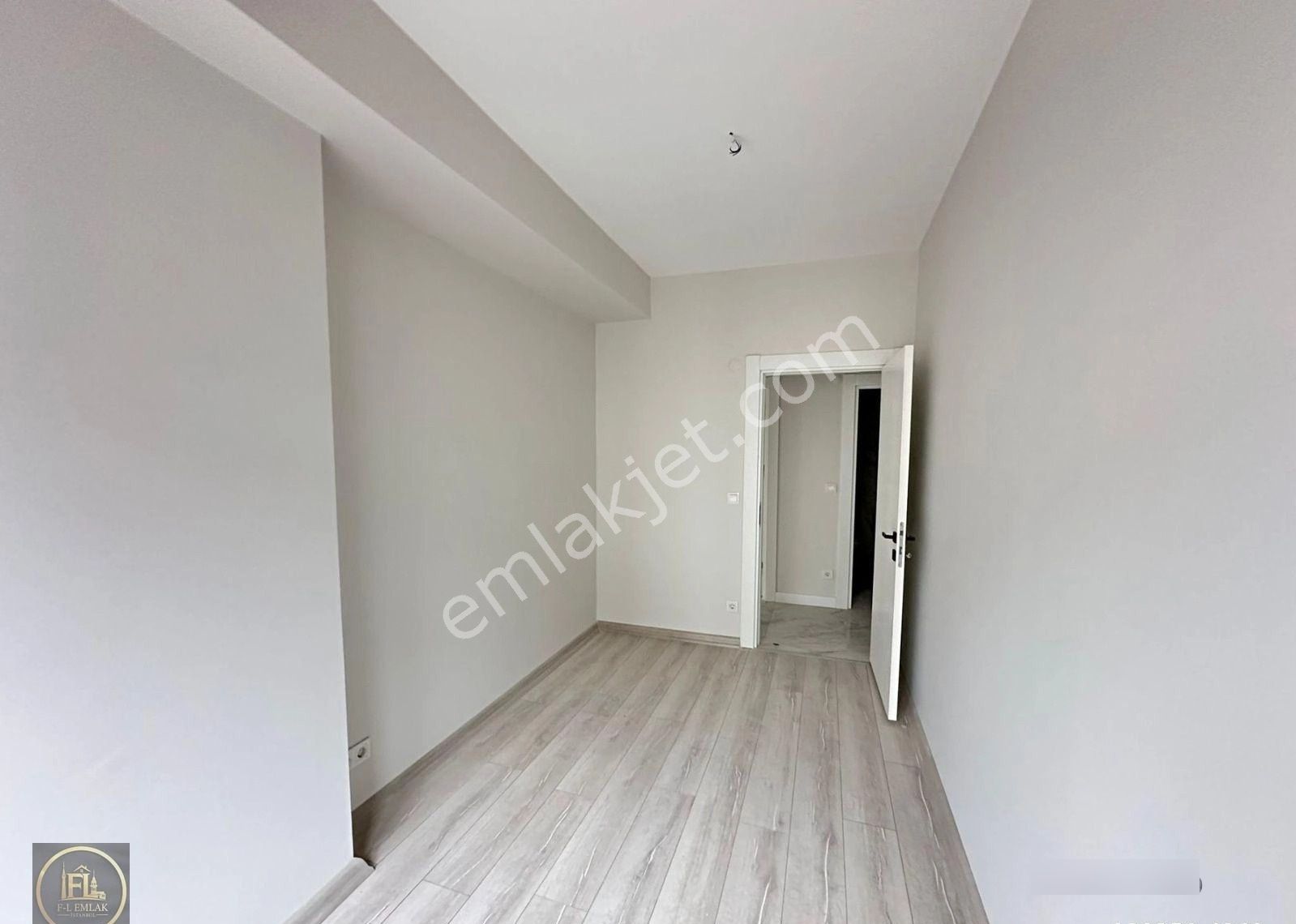 F-l Emlaktan Bulgurlı Eyüpoğlu Yakını 3+1 105 M2 Ara Kat - Görsel 3