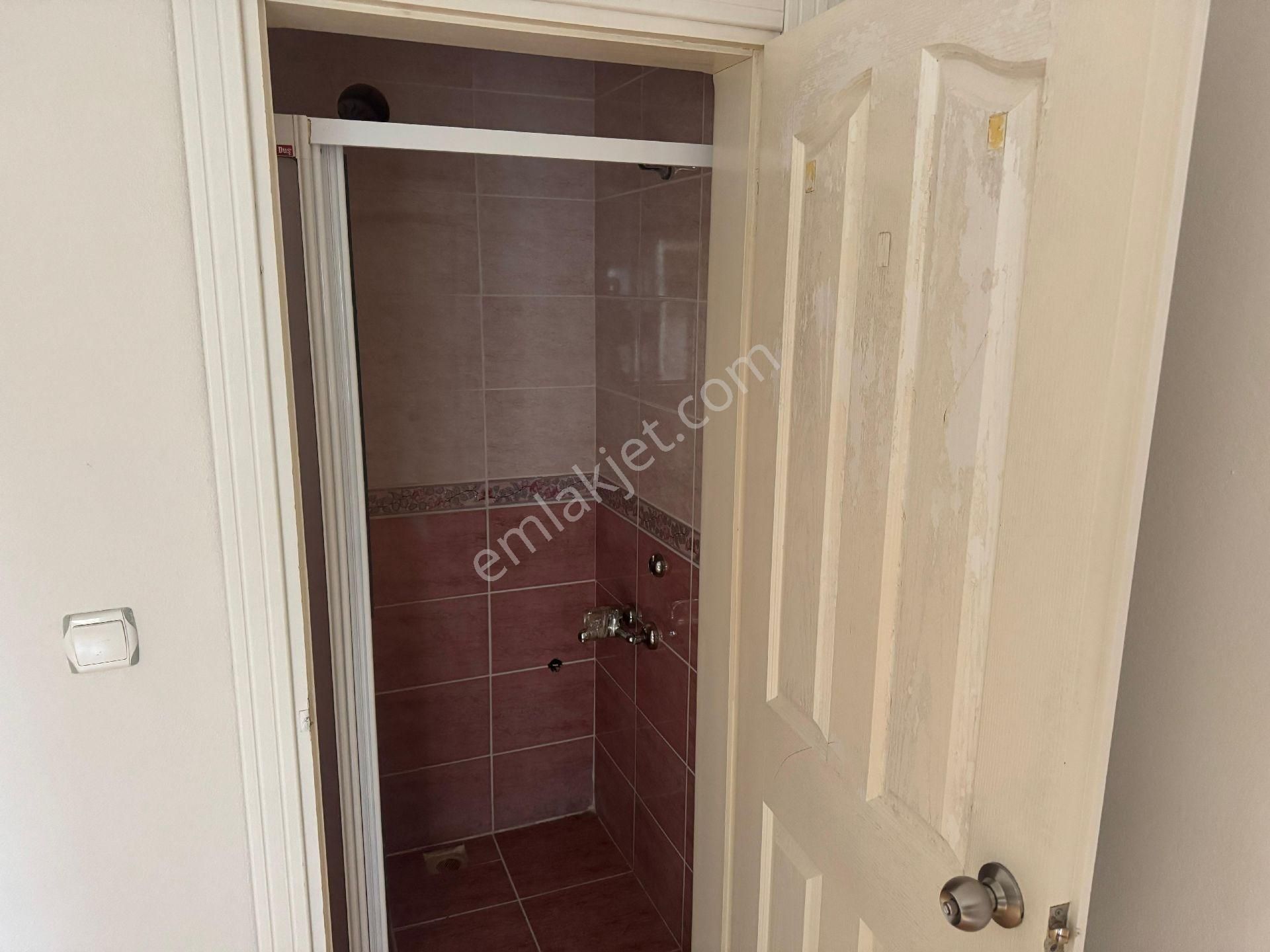 Üçyıldız Gayrimenkul'den Hürriyet Mah.kiralık 3+1 Daire - Görsel 8