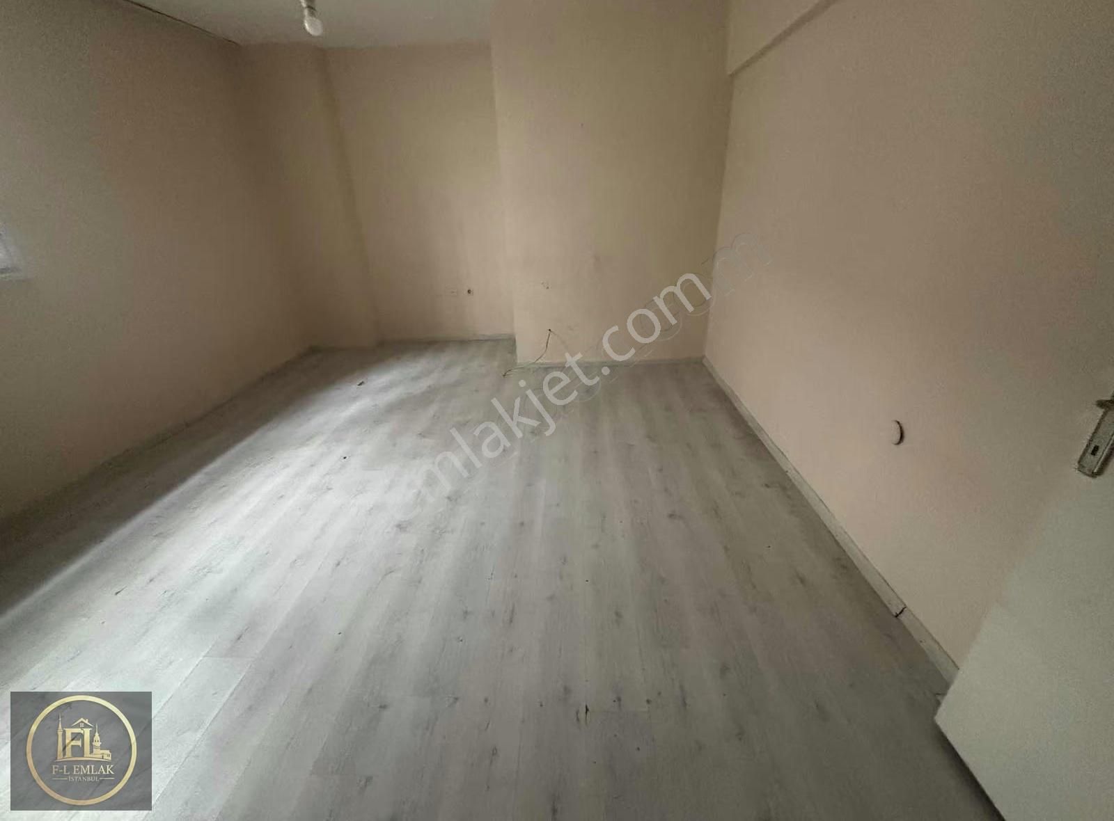 F-l Emlaktan Bulgurlu Metroya 4 Dk Seçkin Sitede 2+1 Daire - Görsel 9