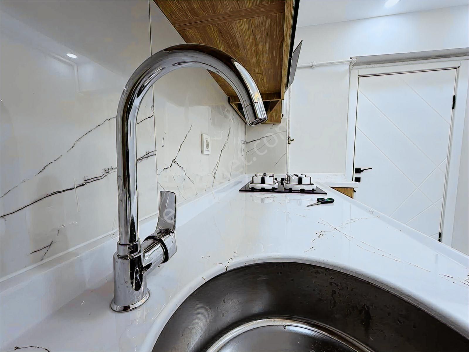 Eviva'dan 30 Ağustos Mah. Merkezde Ara Katta Full Yapılı 3+1 - Görsel 13