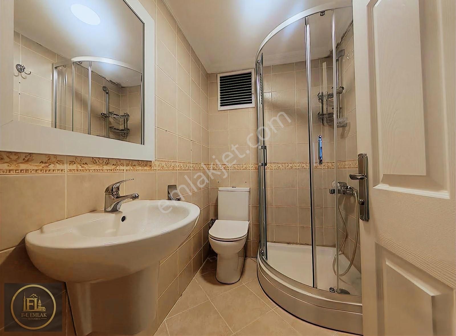 F-l Emlaktan Ataşehir Palandöken Sitesinde 2.kat Boş 3+1 125 M2 - Görsel 10