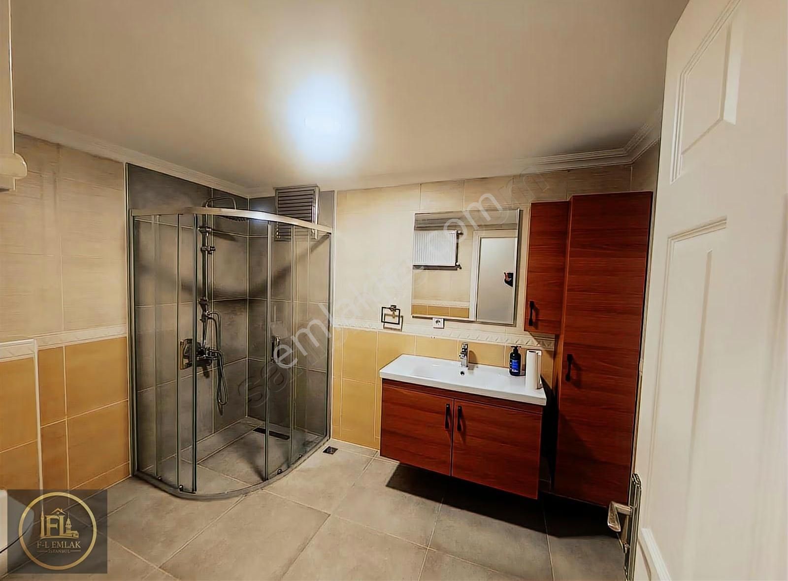 F-l Emlaktan Ataşehir Palandöken Sitesinde 2.kat Boş 3+1 125 M2 - Görsel 24