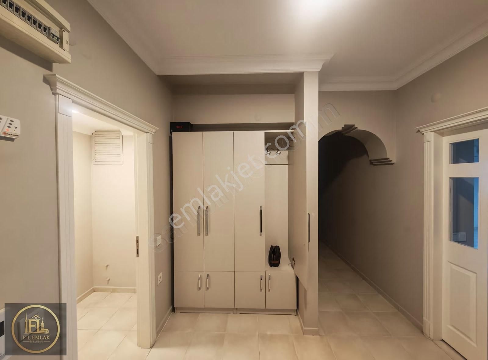 F-l Emlaktan Ataşehir Palandöken Sitesinde 2.kat Boş 3+1 125 M2 - Görsel 2