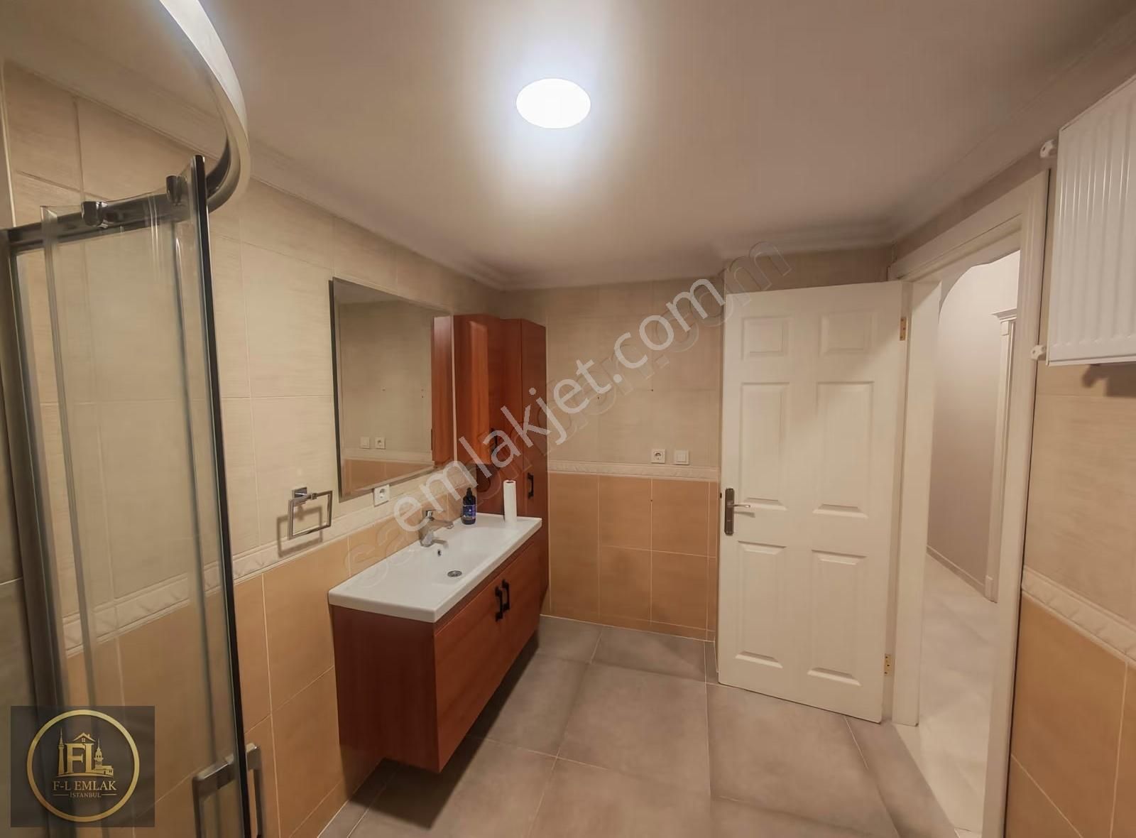 F-l Emlaktan Ataşehir Palandöken Sitesinde 2.kat Boş 3+1 125 M2 - Görsel 23