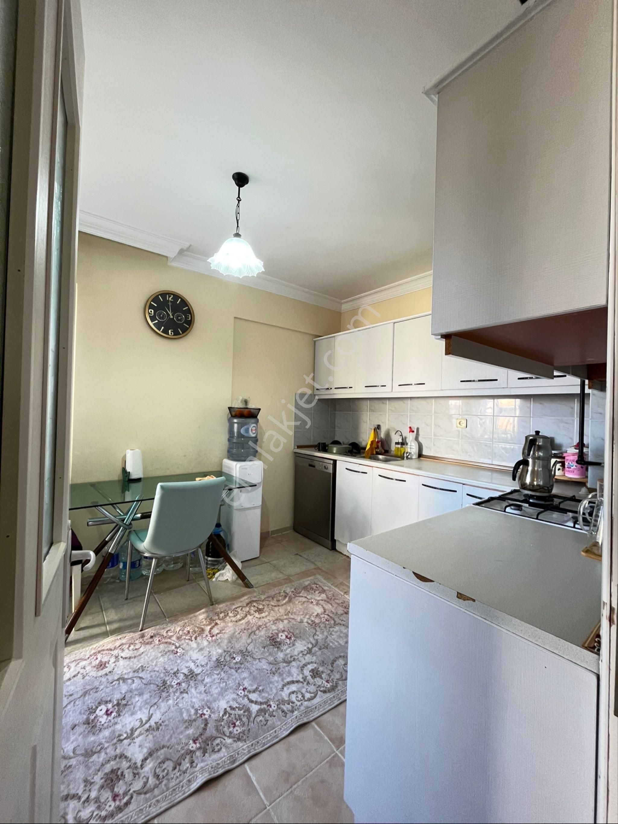 İzmir Gaziemir Atıfbey Mah. Satılık 3+1 Geniş Daire - Görsel 3