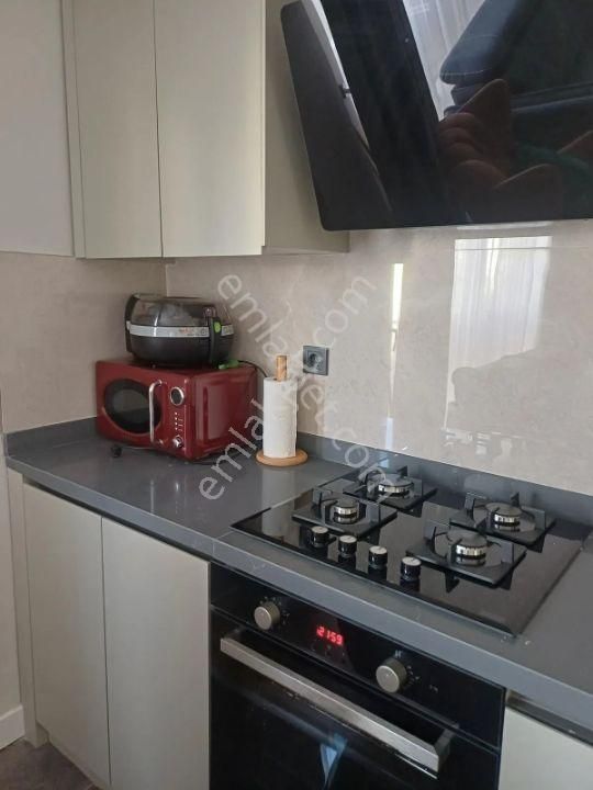 Bahçelievler'de Sıfır Arakat Asansörlü 1+1 Eşyalı Kiralık Daire - Görsel 3