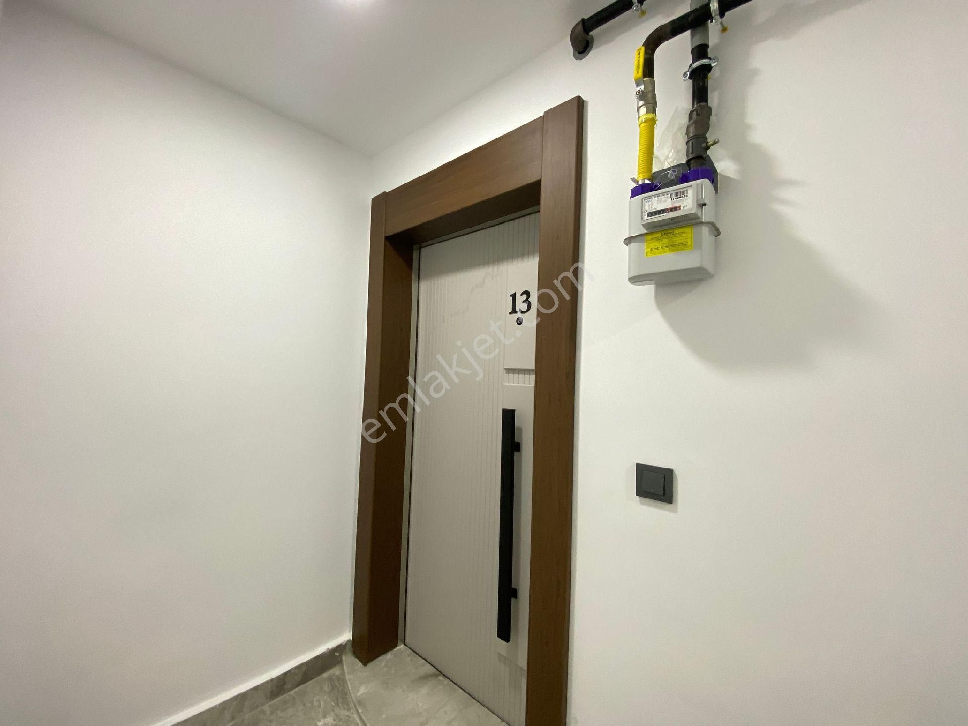 Bahçelievler'de Sıfır Arakat Asansörlü 1+1 Eşyalı Kiralık Daire - Görsel 16