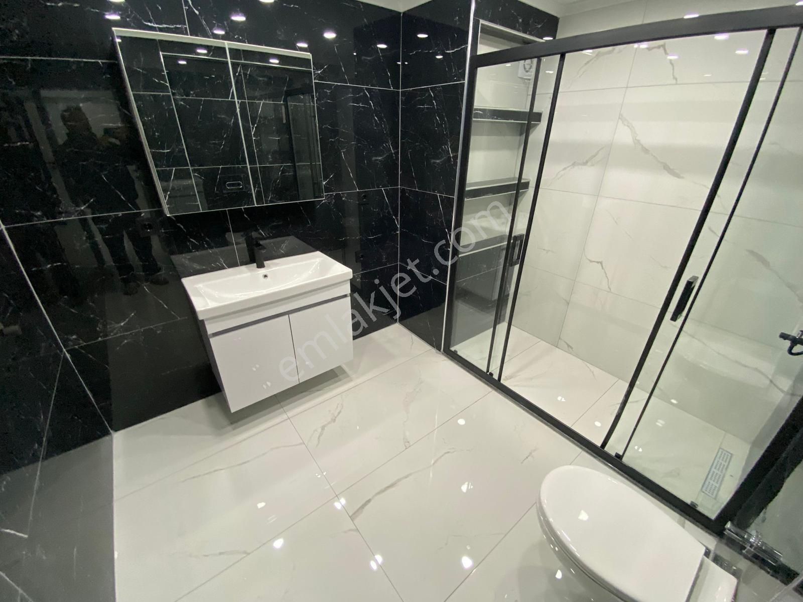 Tamiş'den İdealtepe'de Site İçerisinde Lüx Yapılı 4.katta 3+1 - Görsel 8