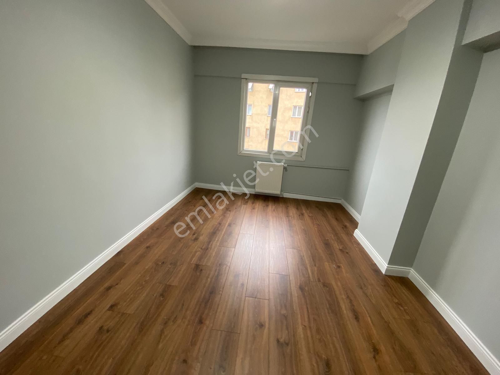 Tamiş'den İdealtepe'de Site İçerisinde Lüx Yapılı 4.katta 3+1 - Görsel 5