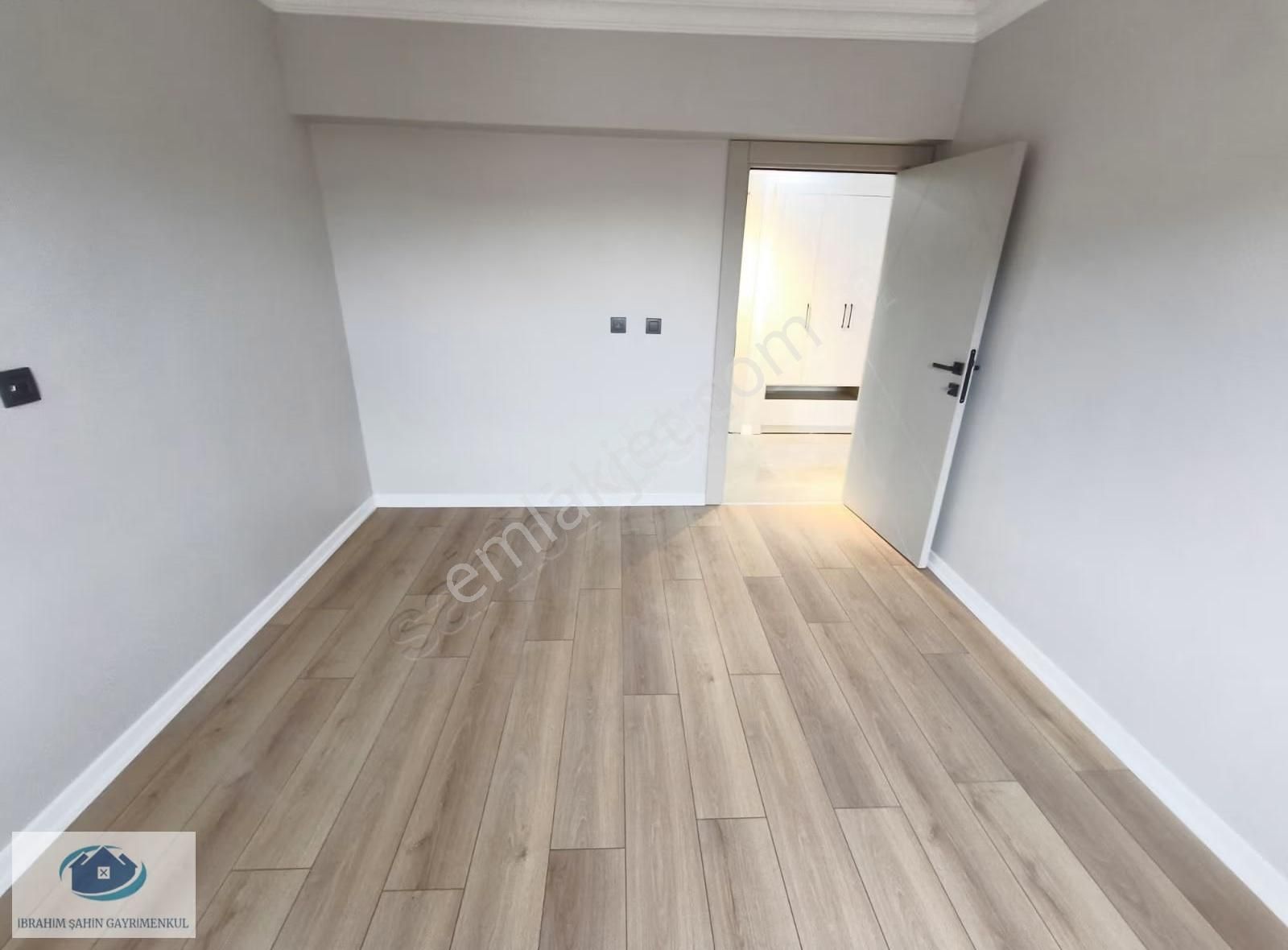 Ankara Etimesgut İstasyon Mah Satılık 3+1 Full Yapılı Daire - Görsel 5