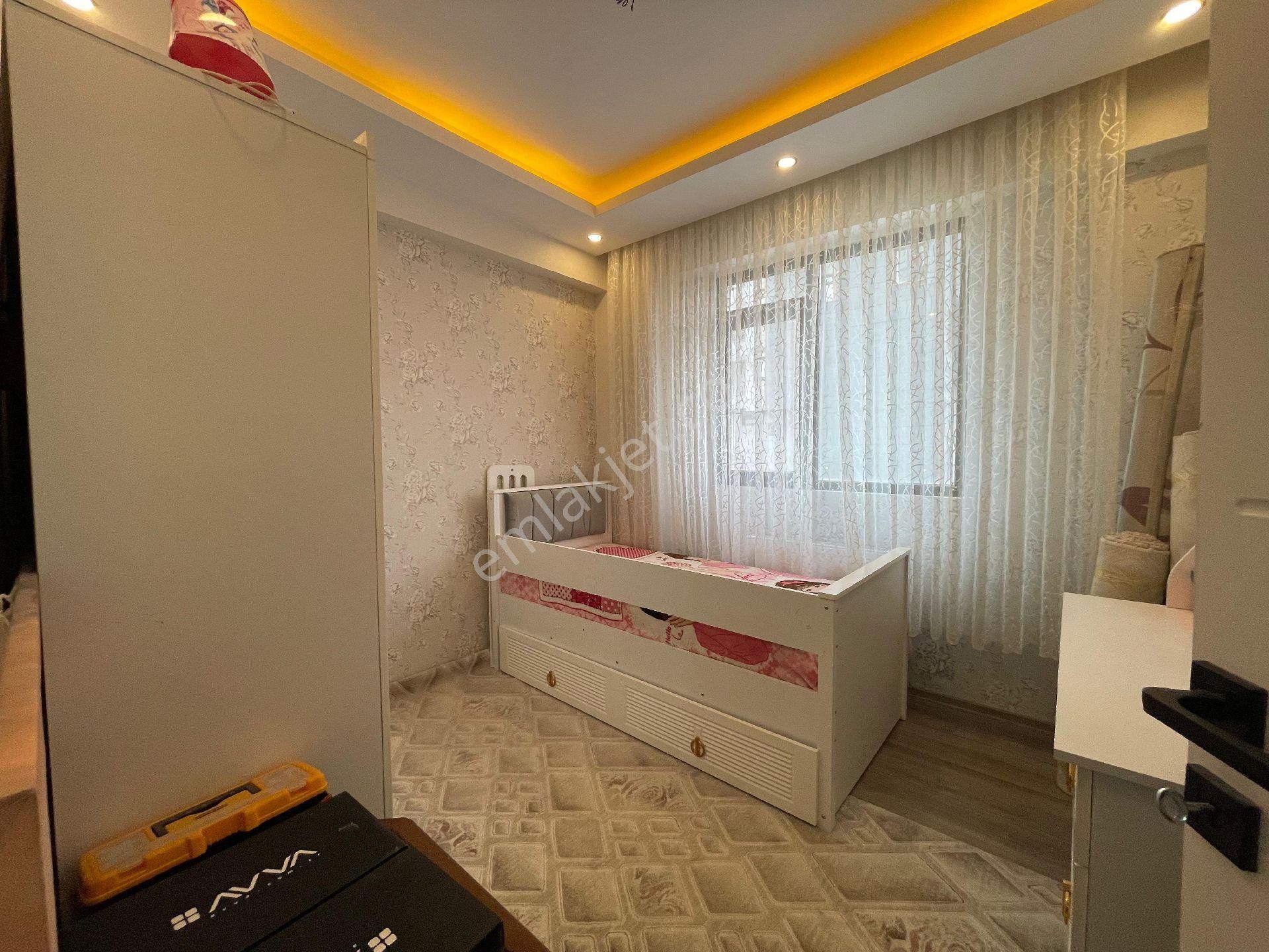 Cadde Seyran Emlaktan 2+0 - Görsel 6