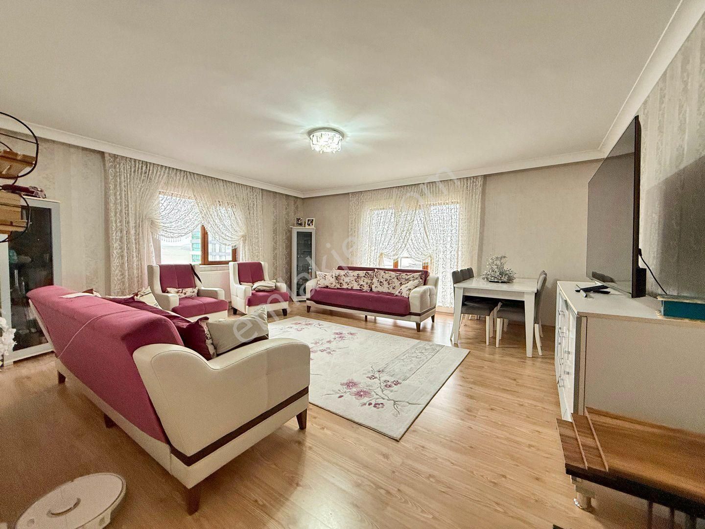 Ufuk Kılıç Emlak'tan Hastane Yakını 3+1 Kilerli Fırsat Daire - Görsel 9