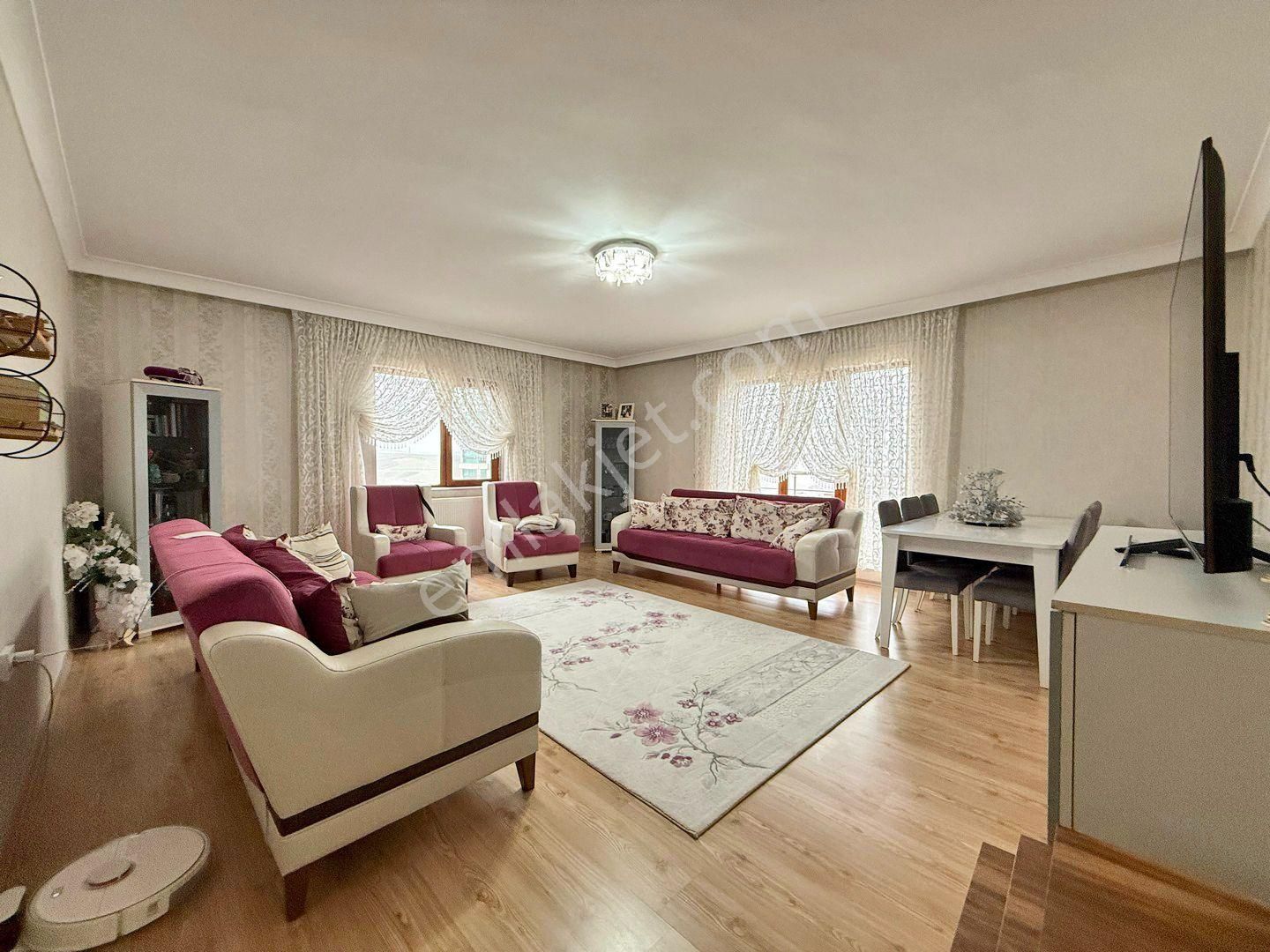 Ufuk Kılıç Emlak'tan Hastane Yakını 3+1 Kilerli Fırsat Daire - Görsel 10