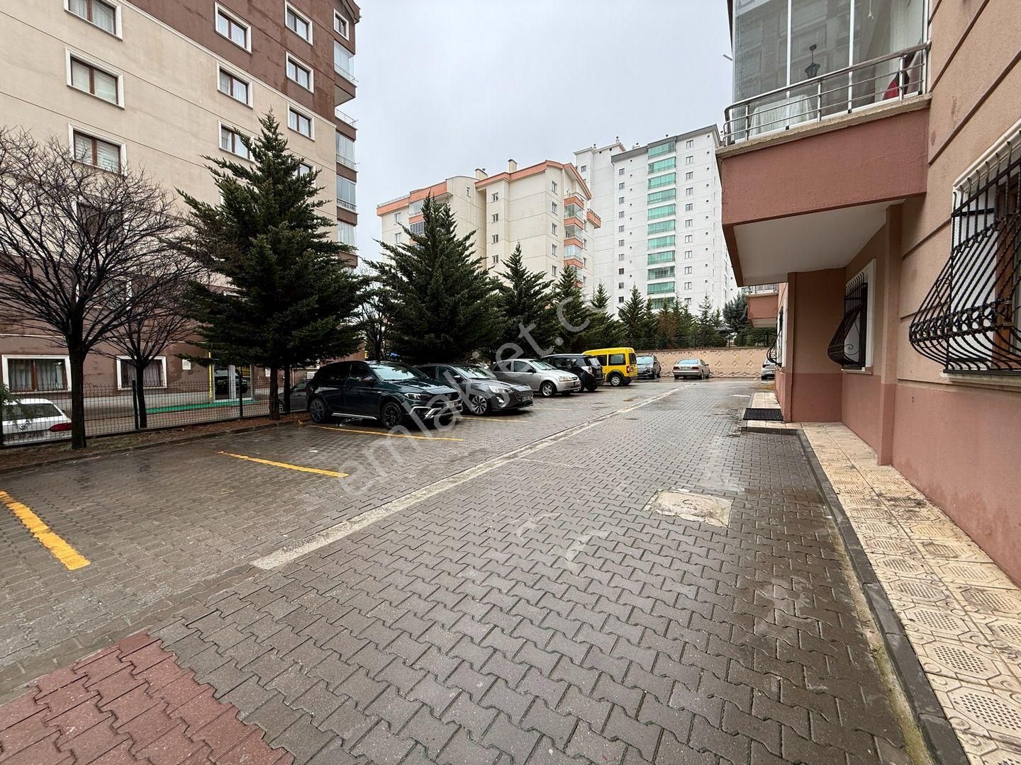 Ufuk Kılıç Emlak'tan Hastane Yakını 3+1 Kilerli Fırsat Daire - Görsel 29