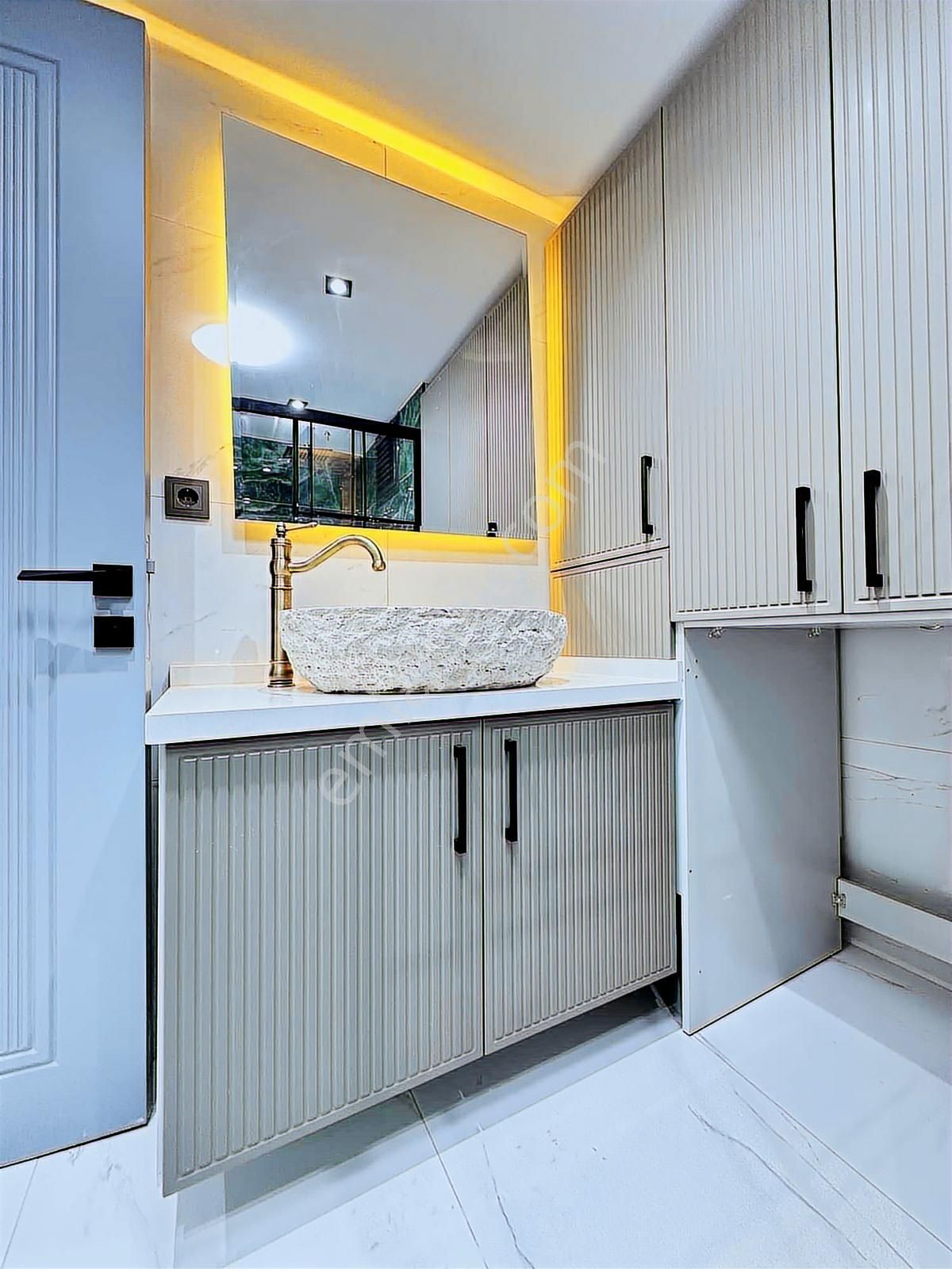 Balçova Ata Caddesi Yakını 3+1 150 M2 Satılık Ultra Lüx Daire - Görsel 29
