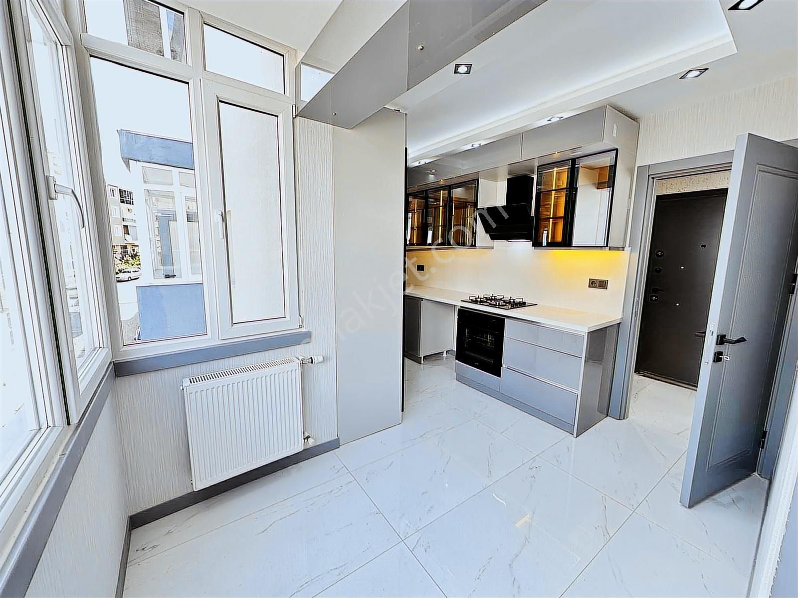 Balçova Ata Caddesi Yakını 3+1 150 M2 Satılık Ultra Lüx Daire - Görsel 7