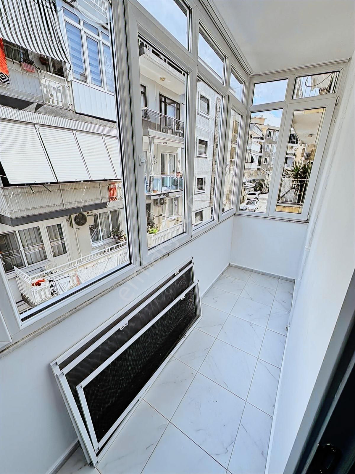 Balçova Ata Caddesi Yakını 3+1 150 M2 Satılık Ultra Lüx Daire - Görsel 11