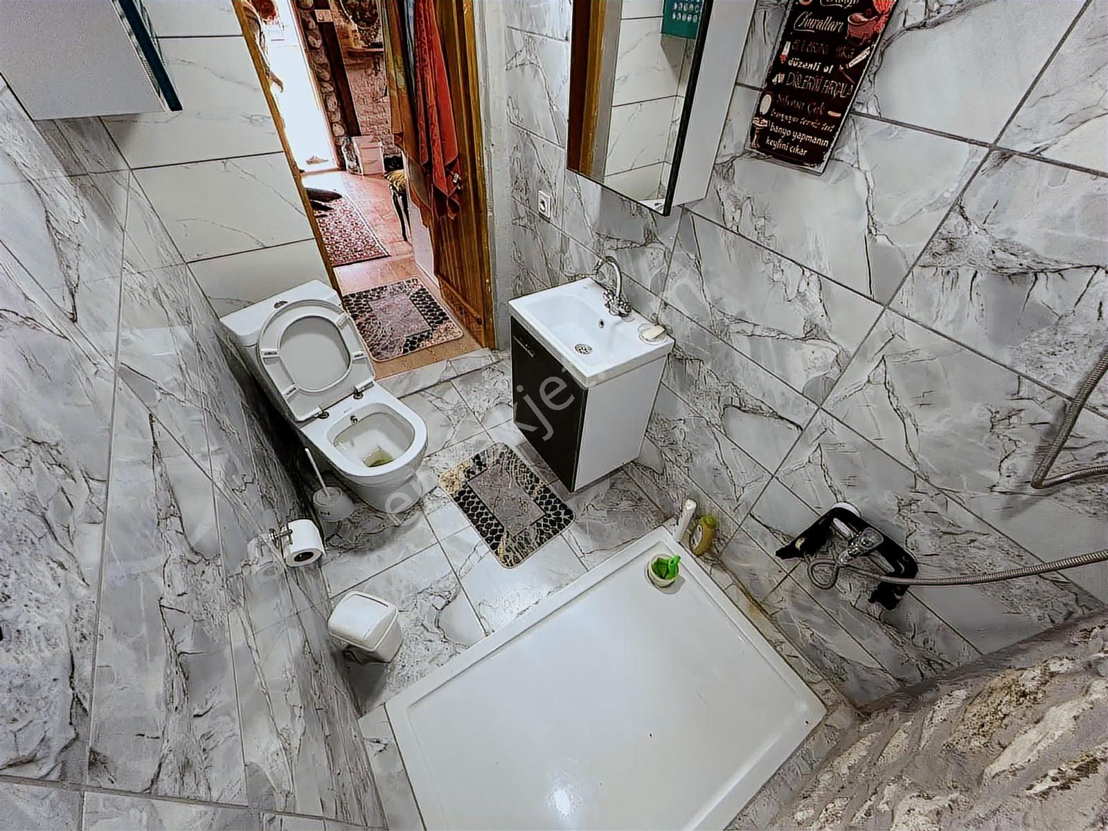 Menderes Oğlananasın'da 500 M2 Arsa İçinde 2+1 Satılık Taş Ev - Görsel 32
