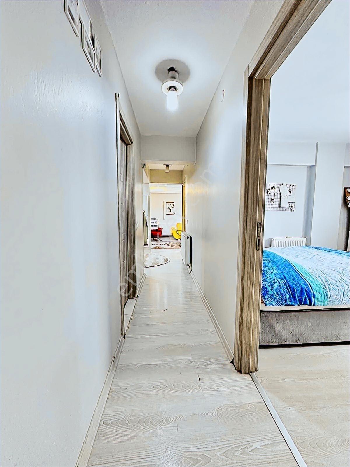 Eşrefpaşa'da 2+1 110 M2 Geniş Asansörlü Doğalgazlı Satılık - Görsel 18