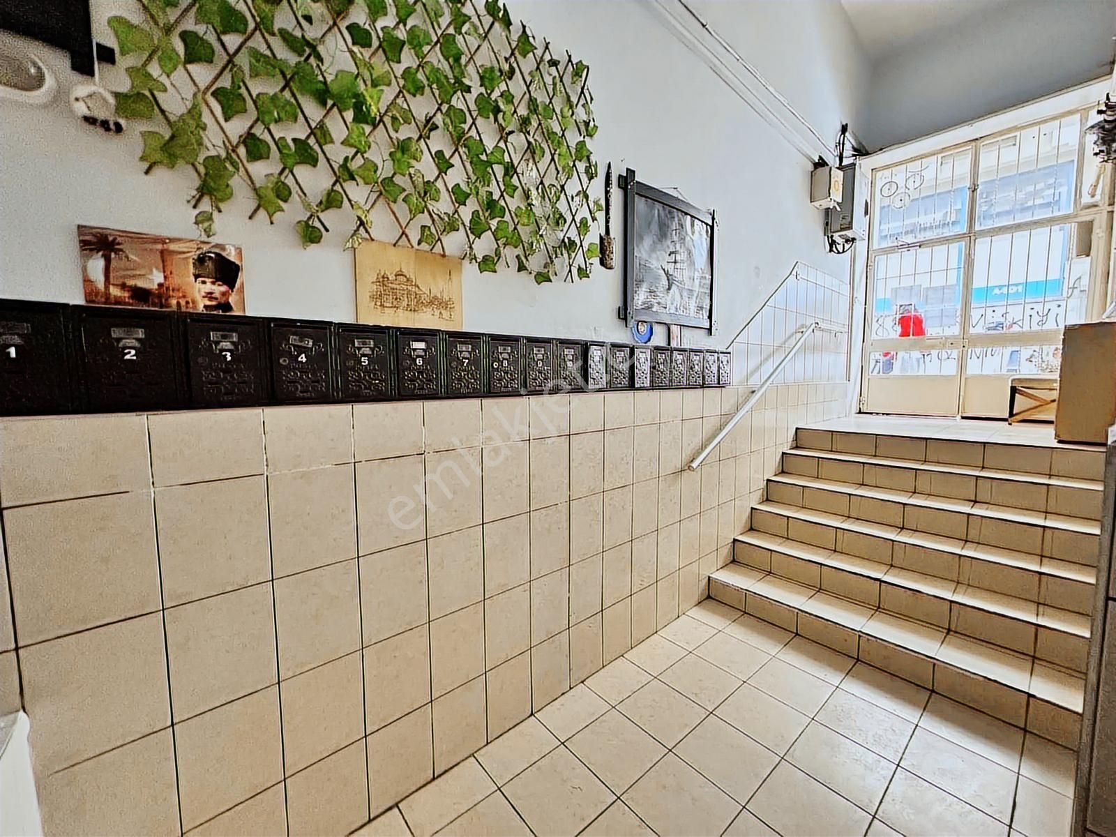 Eşrefpaşa'da 2+1 110 M2 Geniş Asansörlü Doğalgazlı Satılık - Görsel 20