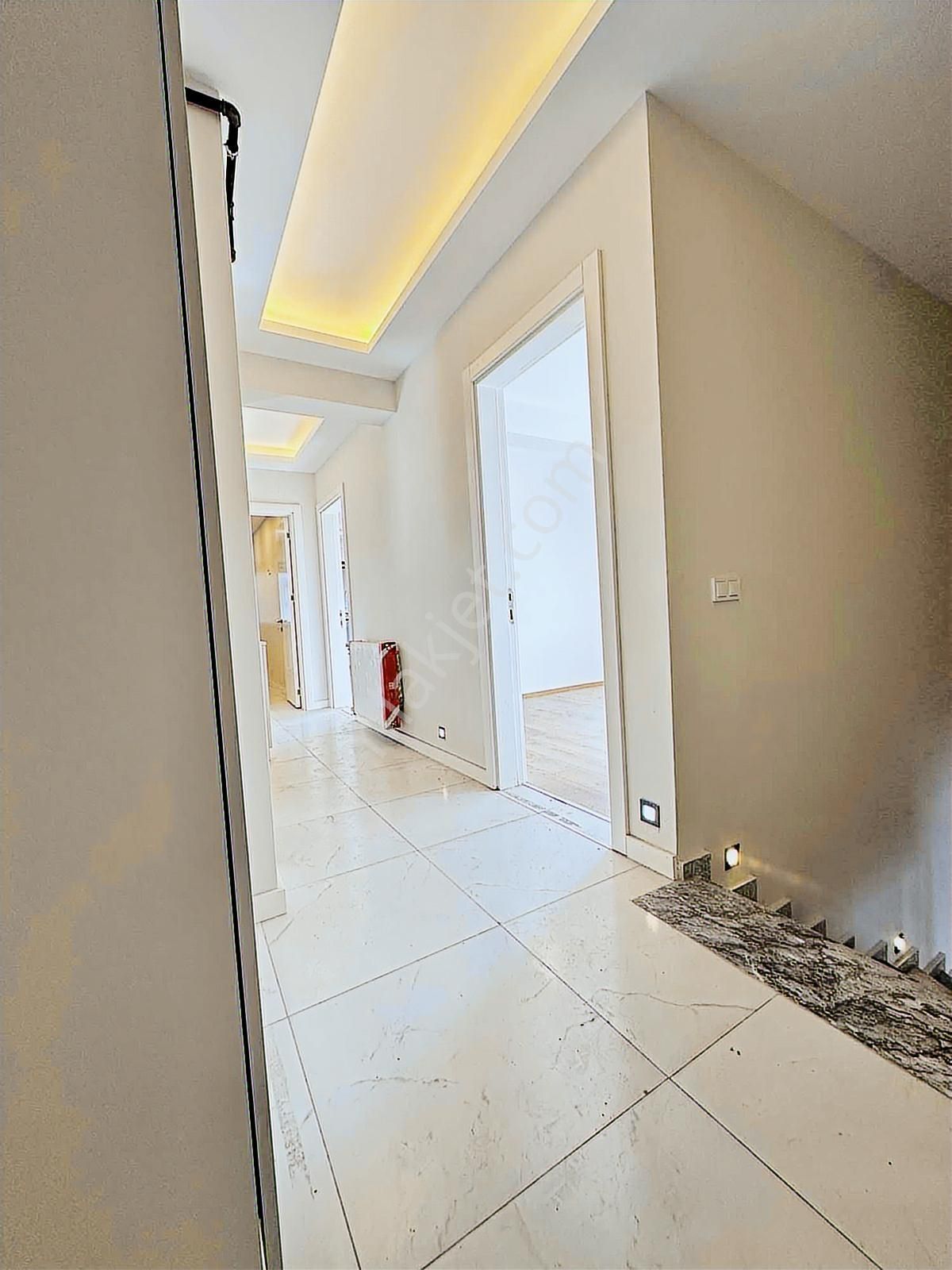 Eşrefpaşa'da 5+2 175 M2 Satılık Ters Dublex Daire - Görsel 11