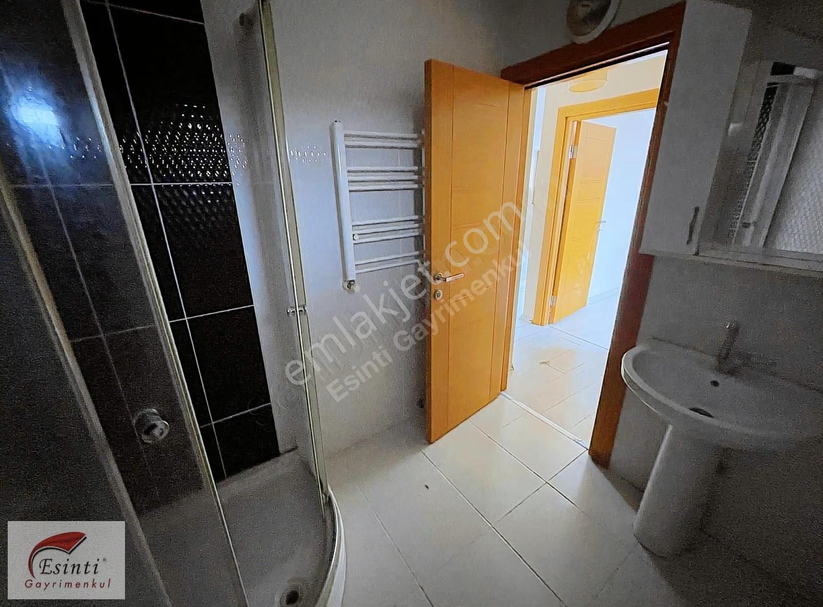 Kayışdağı Mah. 7tepe Üni. Yürüme Mesfsnd Manzaralı Çatı Katı 1+1 - Görsel 21