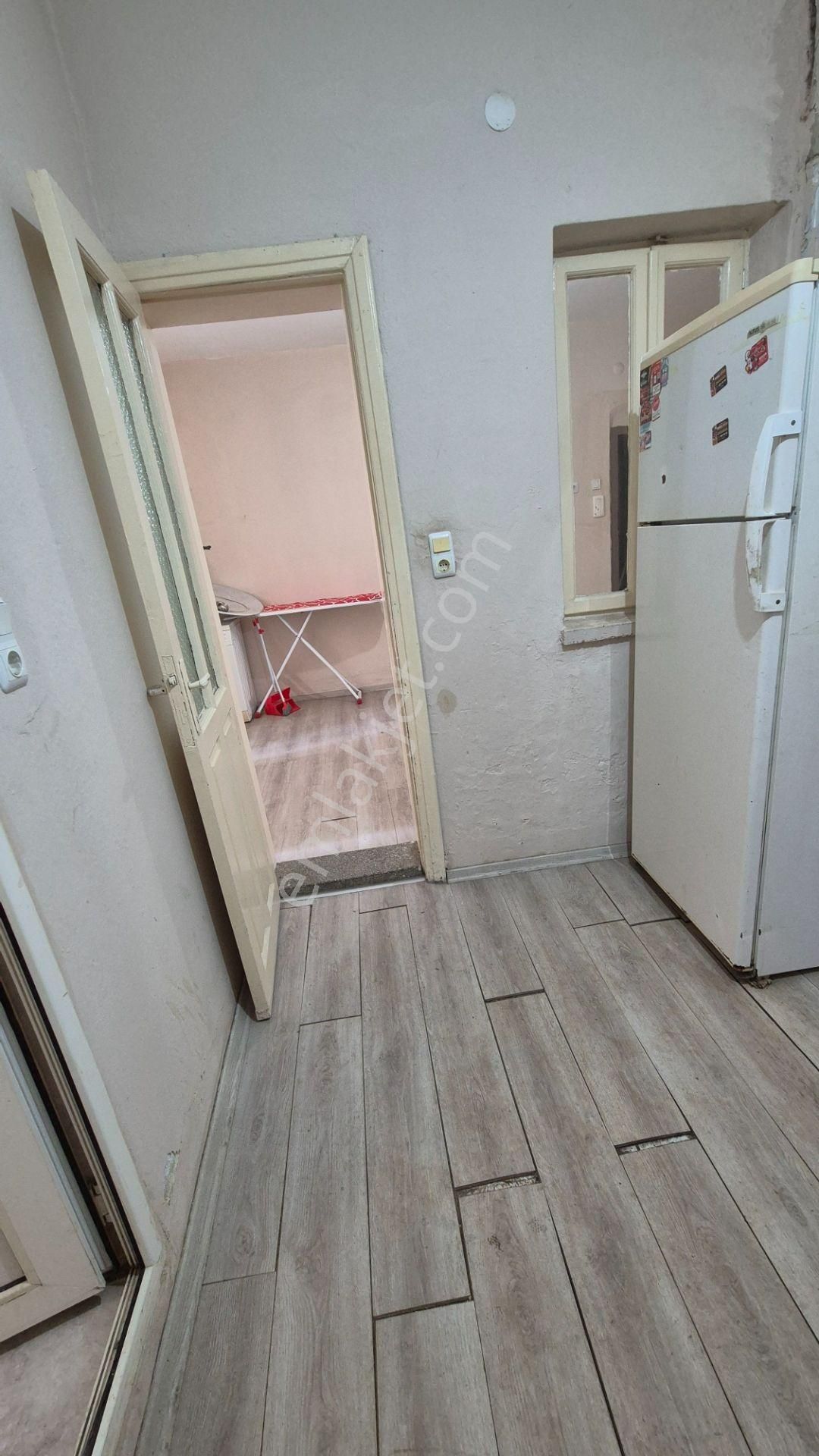 Grand Egelimden Çarşı Merkezde 2+1 Ayrı Mutfaklı Kısmi Eşyalı Kiralık Daire - Görsel 5