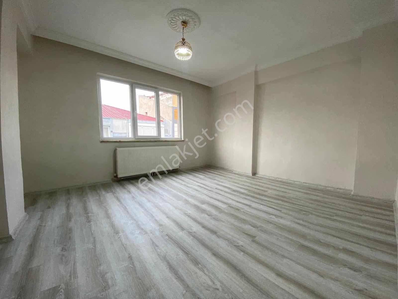 Dilşikar Mahallesinde Asansörlü 3+1 Lüks Tadilatlı Daire Fırsatı