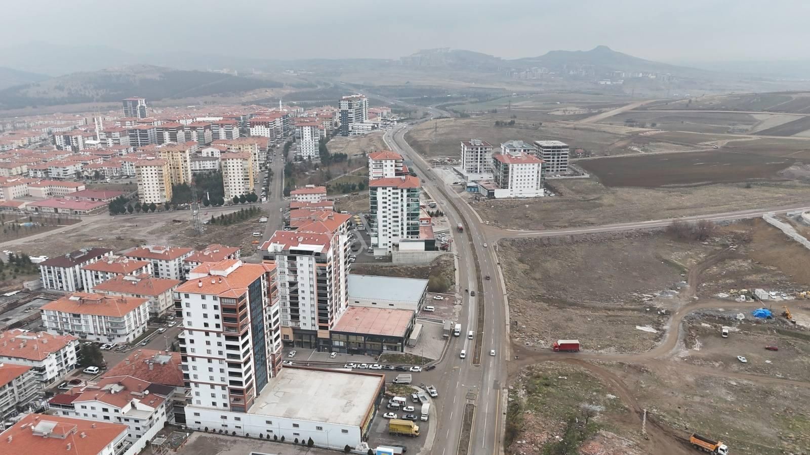 Yeşilkuşakta 100 Metre Çok Katlıda Satılık İmarlı Arsa - Görsel 24