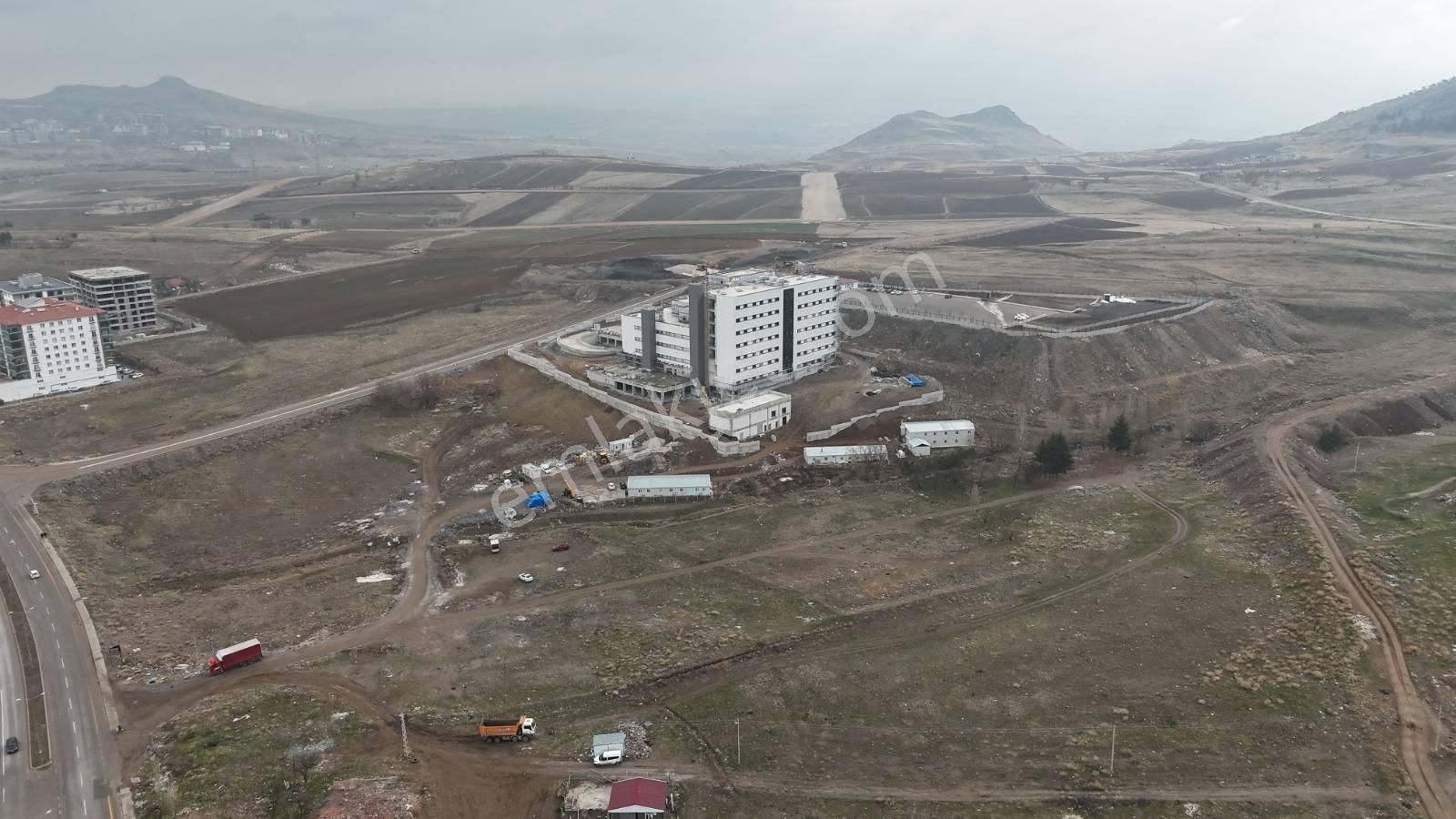 Yeşilkuşakta 100 Metre Çok Katlıda Satılık İmarlı Arsa - Görsel 34