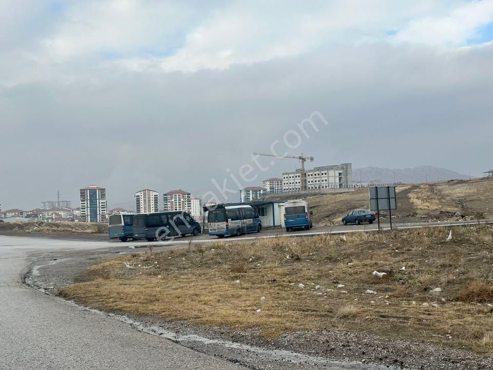 Yeşilkuşakta 100 Metre Çok Katlıda Satılık İmarlı Arsa - Görsel 4