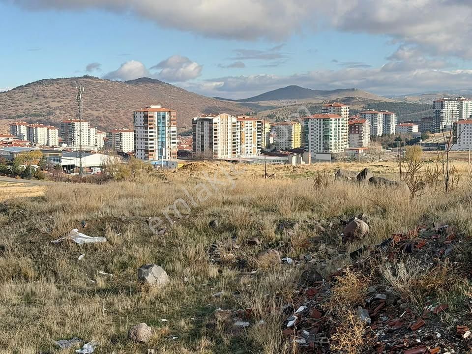 Yeşilkuşakta 100 Metre Çok Katlıda Satılık İmarlı Arsa - Görsel 2