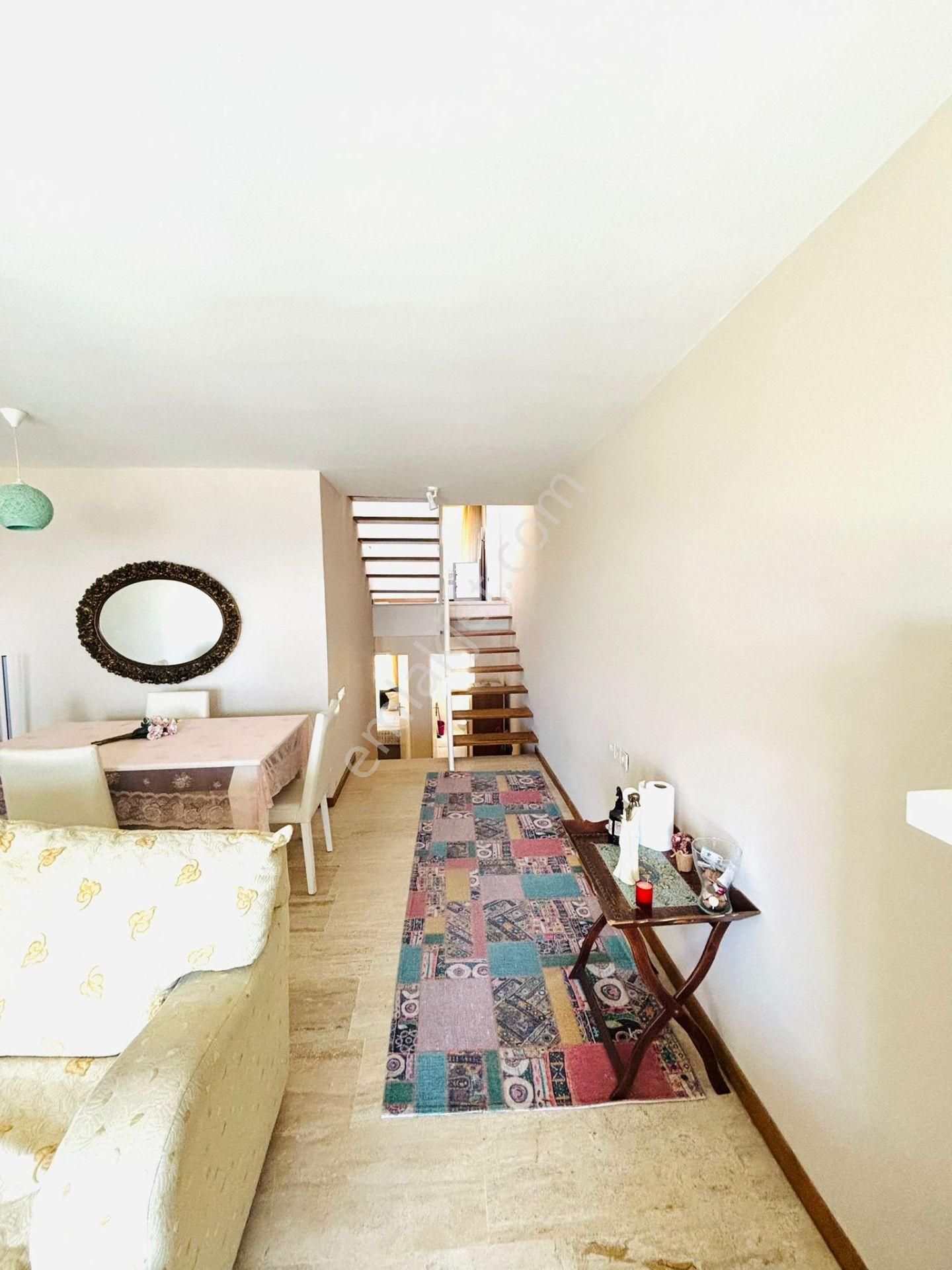 Kuşadası Kadınlar Denizinde Full Deniz Manzaralı Çatı Dubleks - Görsel 6