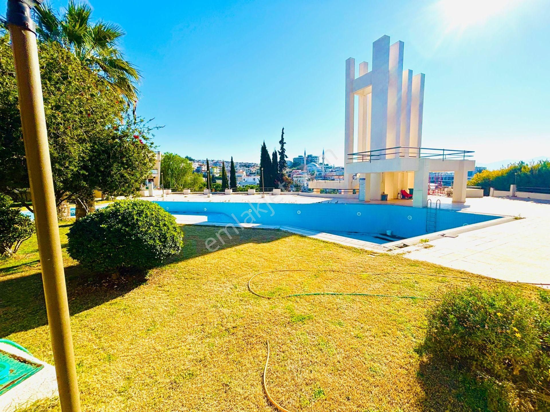 Kuşadası Kadınlar Denizinde Full Deniz Manzaralı Çatı Dubleks - Görsel 4