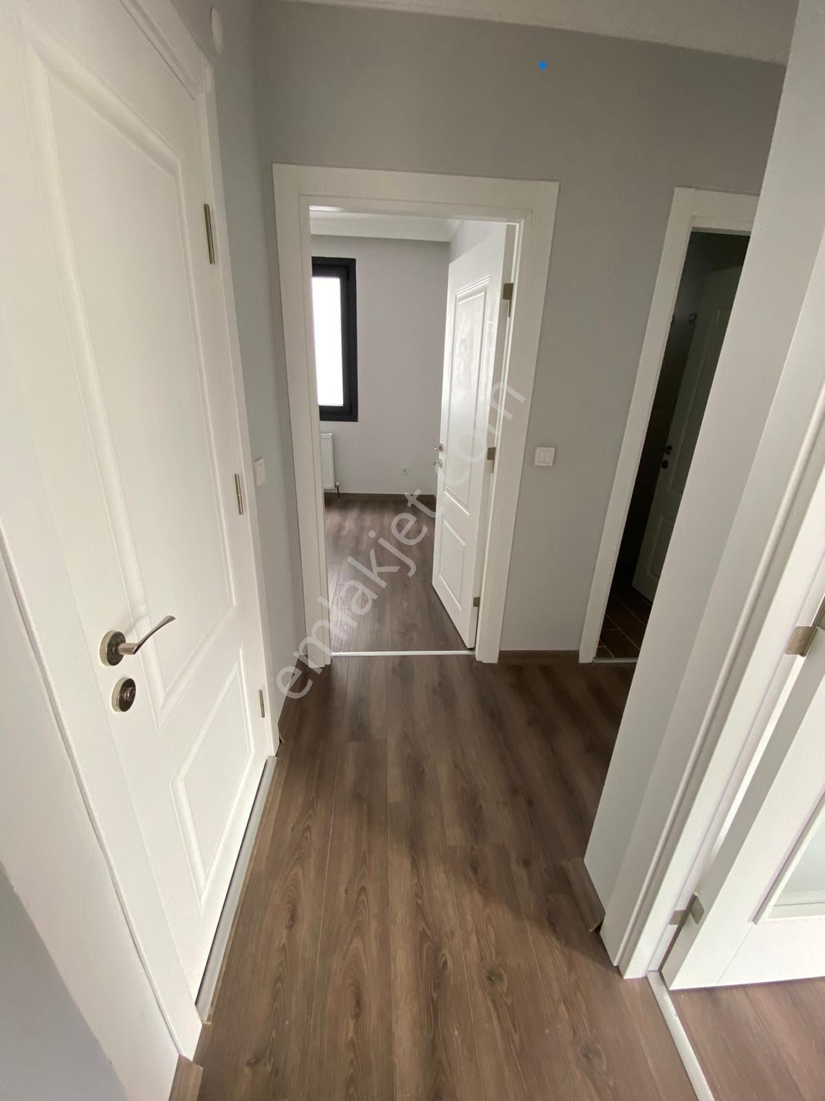 Tamiş'den Altıntepe'de Minibüse Yakın Ön Köşe Cephe 3.kat 2+1 - Görsel 6