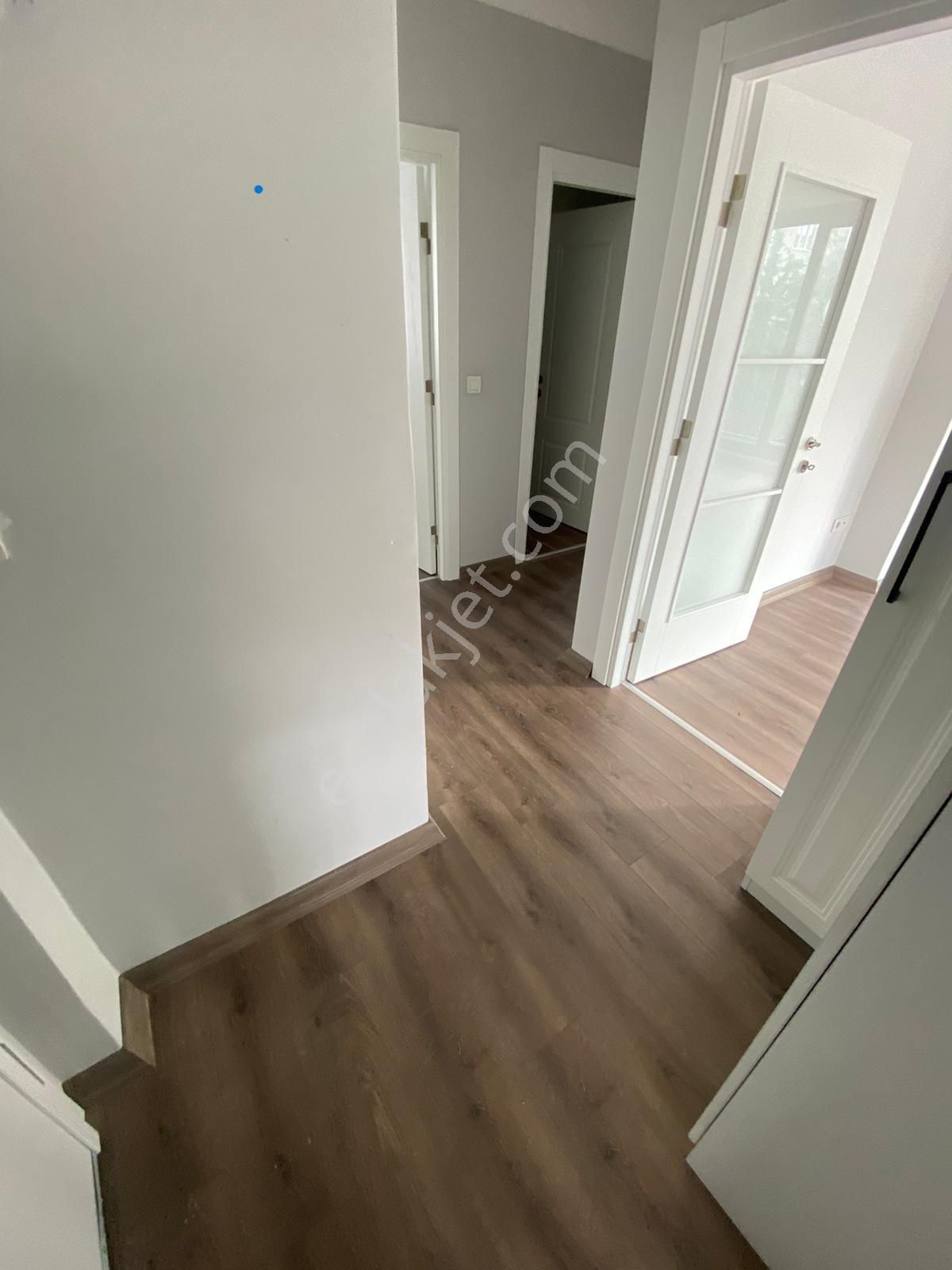 Tamiş'den Altıntepe'de Minibüse Yakın Ön Köşe Cephe 3.kat 2+1 - Görsel 10